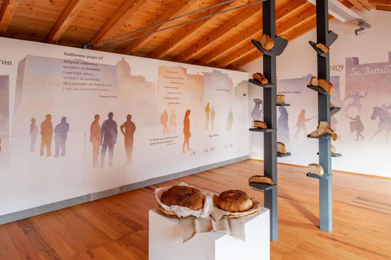Loft Comodo Ed Elegante • Wi-Fi E Colazione Sanluri ภายนอก รูปภาพ